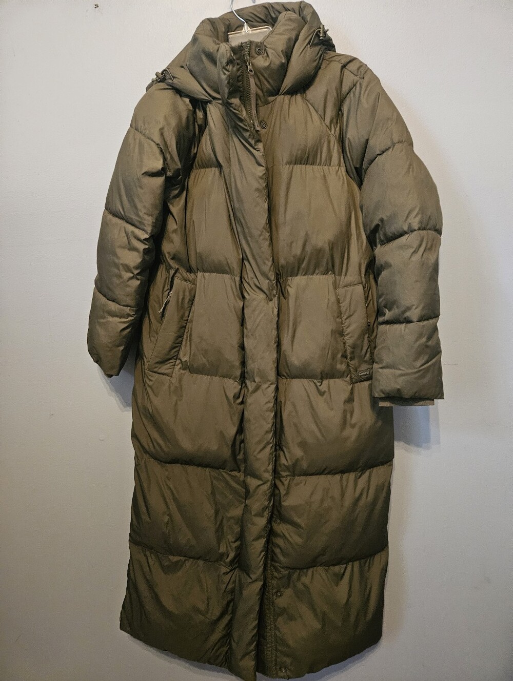 LEVI'S Women’s Water Resistant L9ng Puffer Coat - Green Olive Medium Parka READ